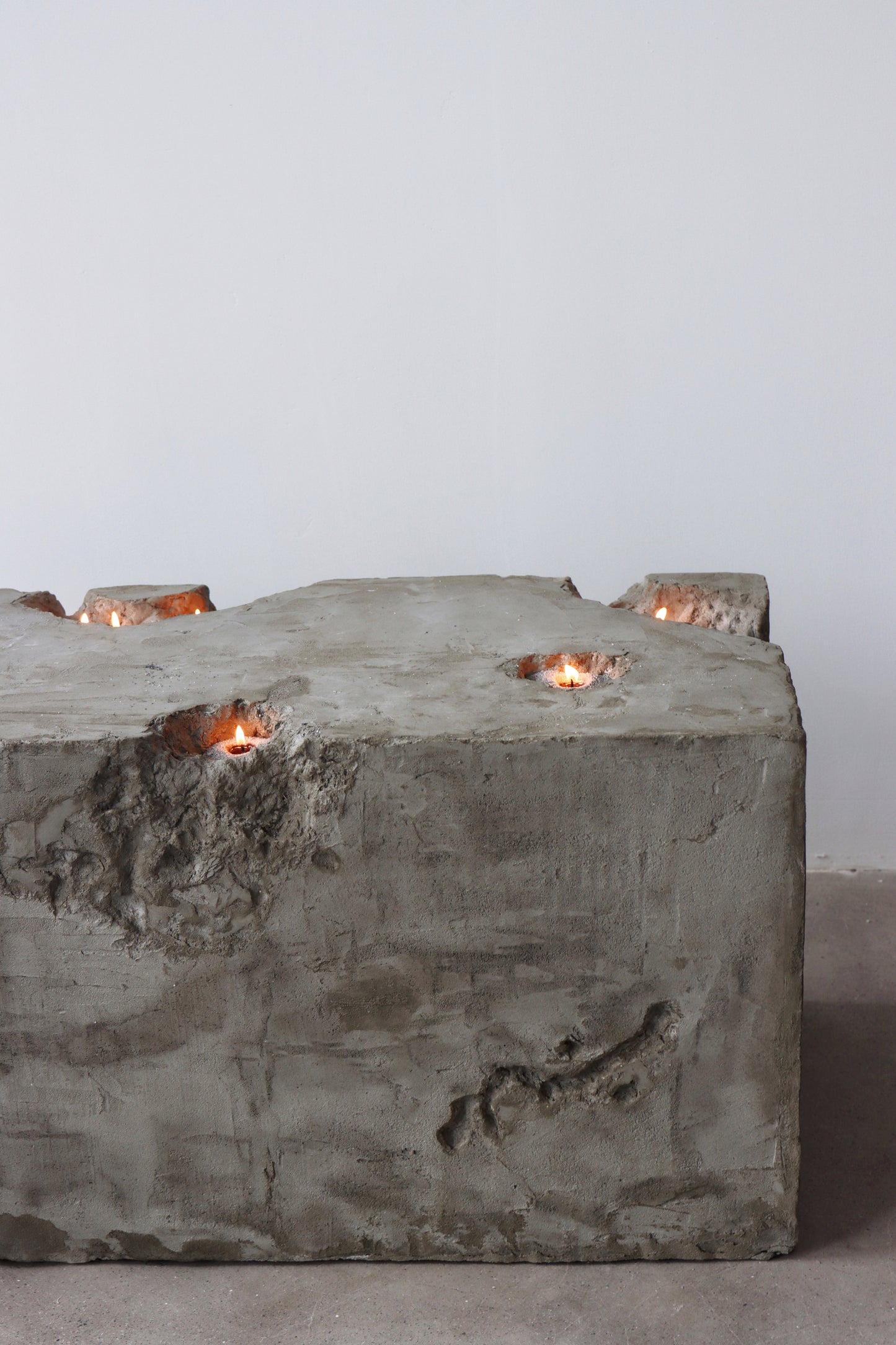 FAULTLINE | Candle Table