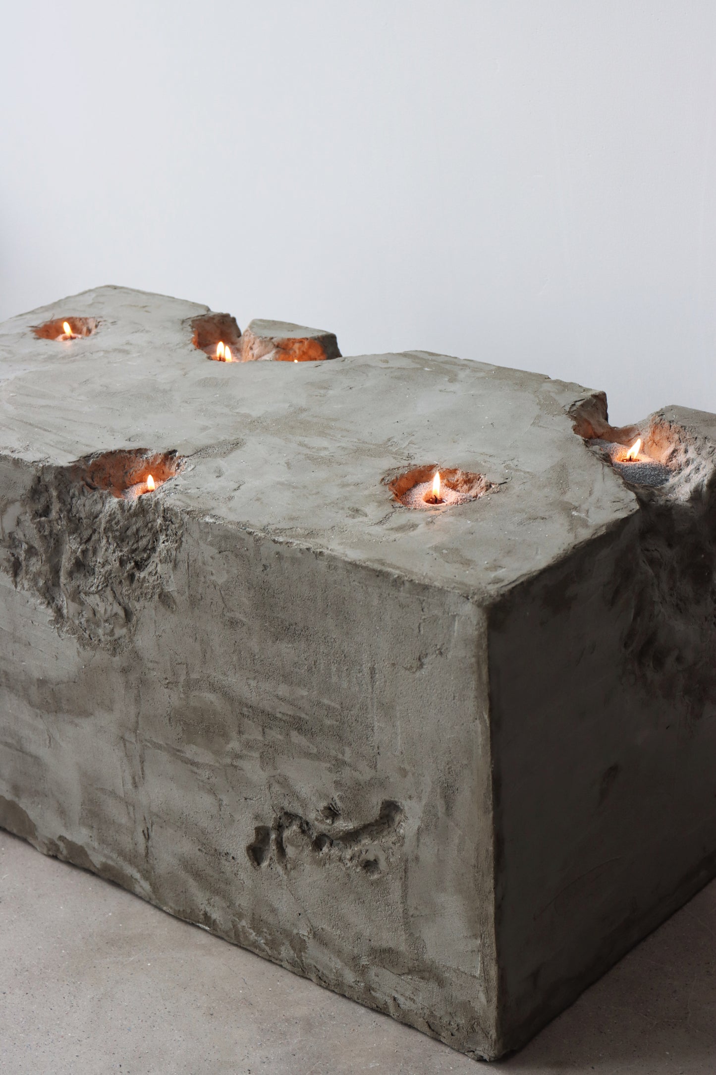 FAULTLINE | Candle Table